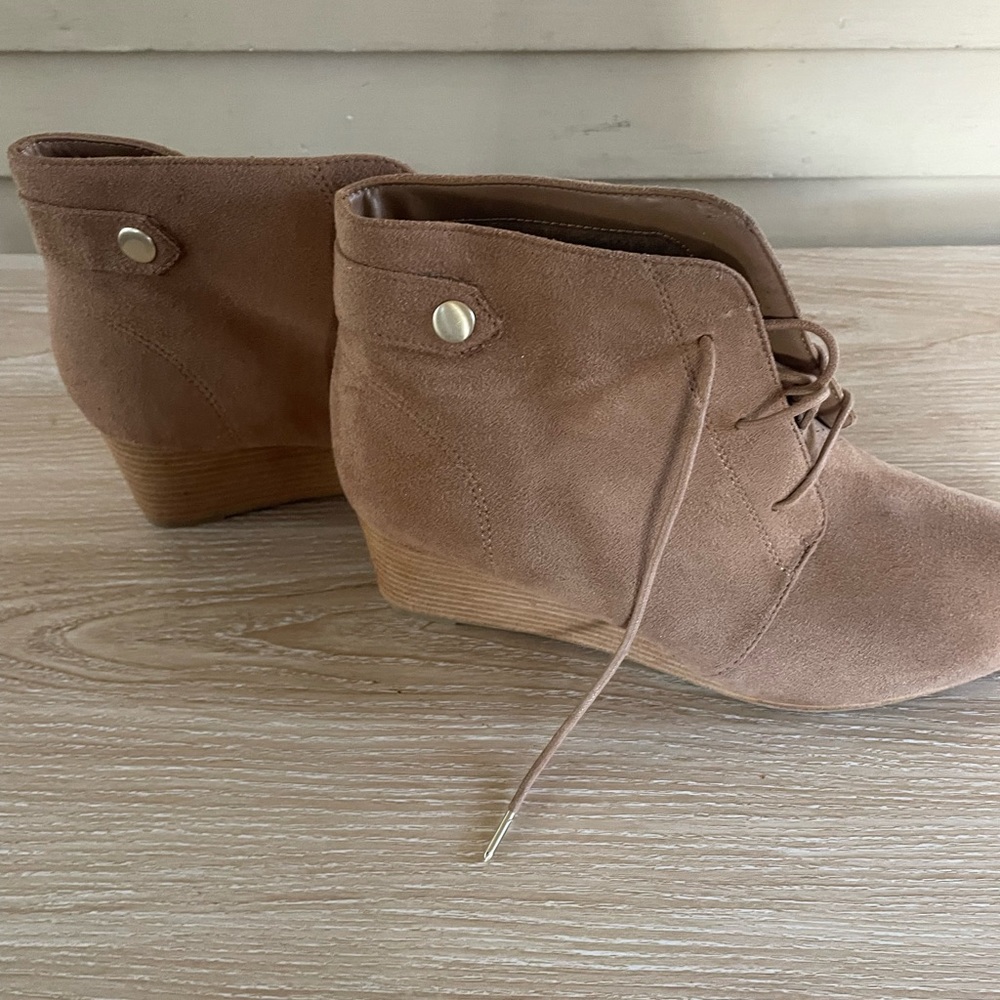 Dr. Scholl's Dakota Wedge Boot Brown
